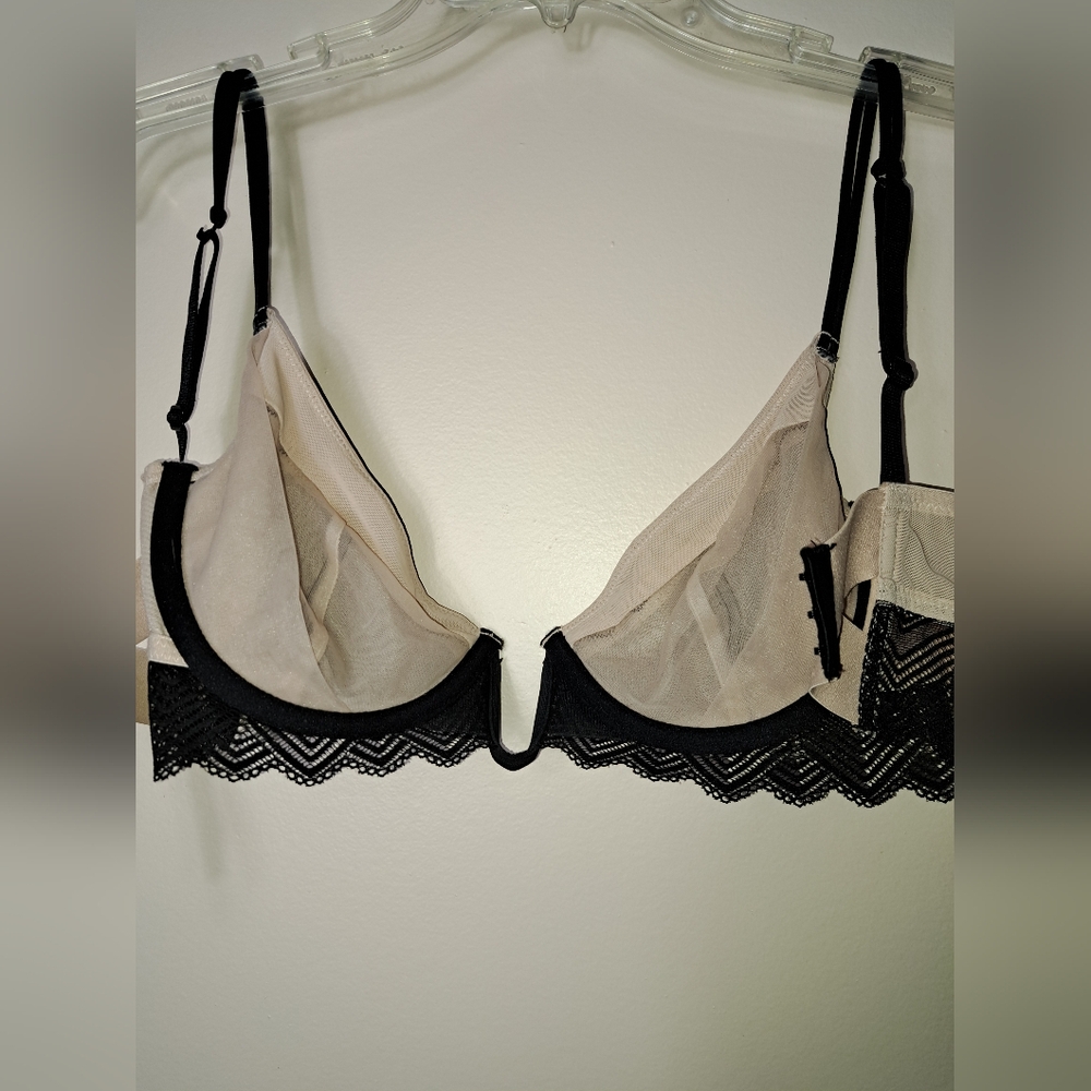 INTIMATELY FREE PEOPLE Underwire Bra Size 32DD ~ Black Lace And Nude Mesh - Picture 11 of 15